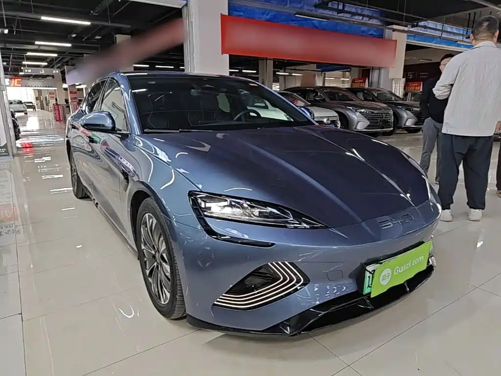 BYD Seal — фото 4