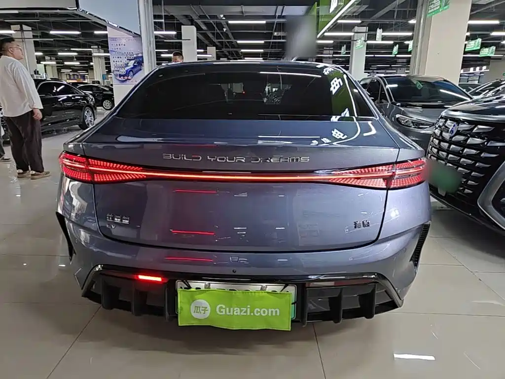 BYD Seal — фото 6