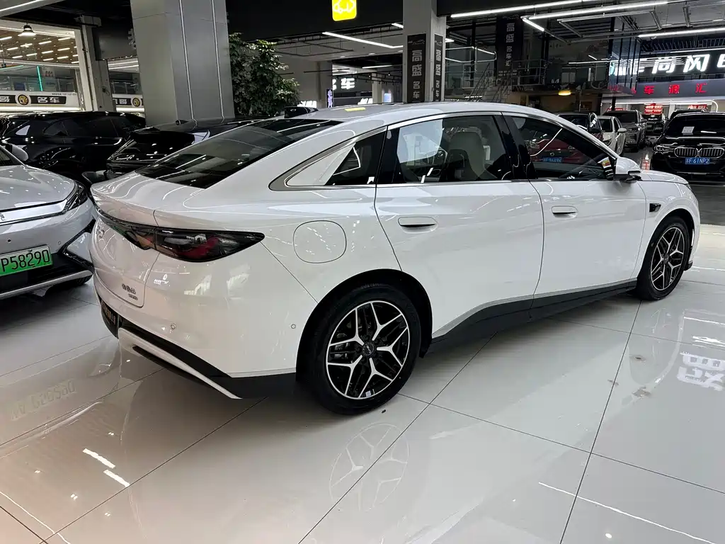 BYD Seal 06 — фото 19