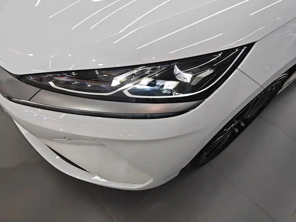 BYD Qin L — фото 24