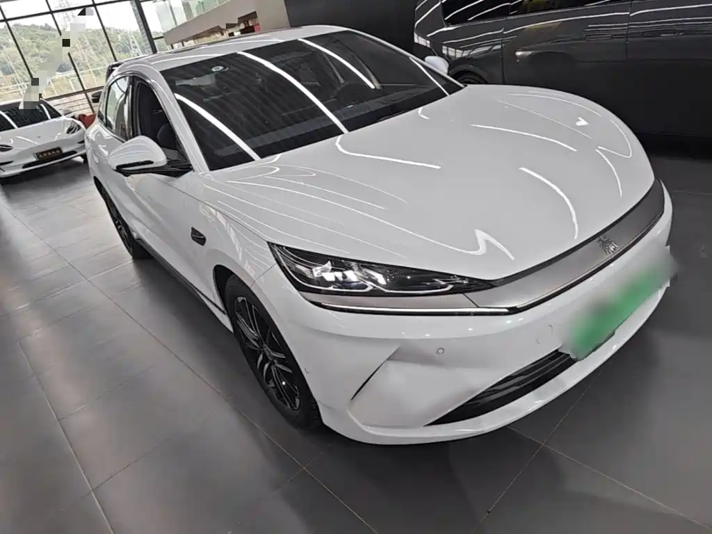 BYD Qin L — фото 4