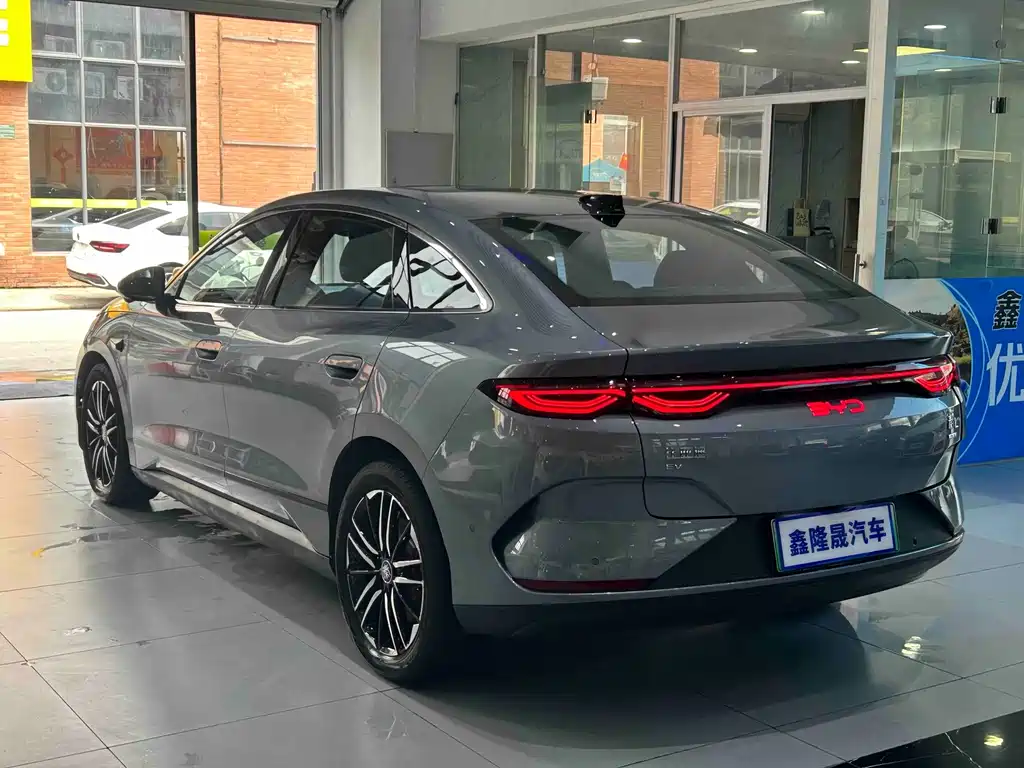 BYD Qin L — фото 5