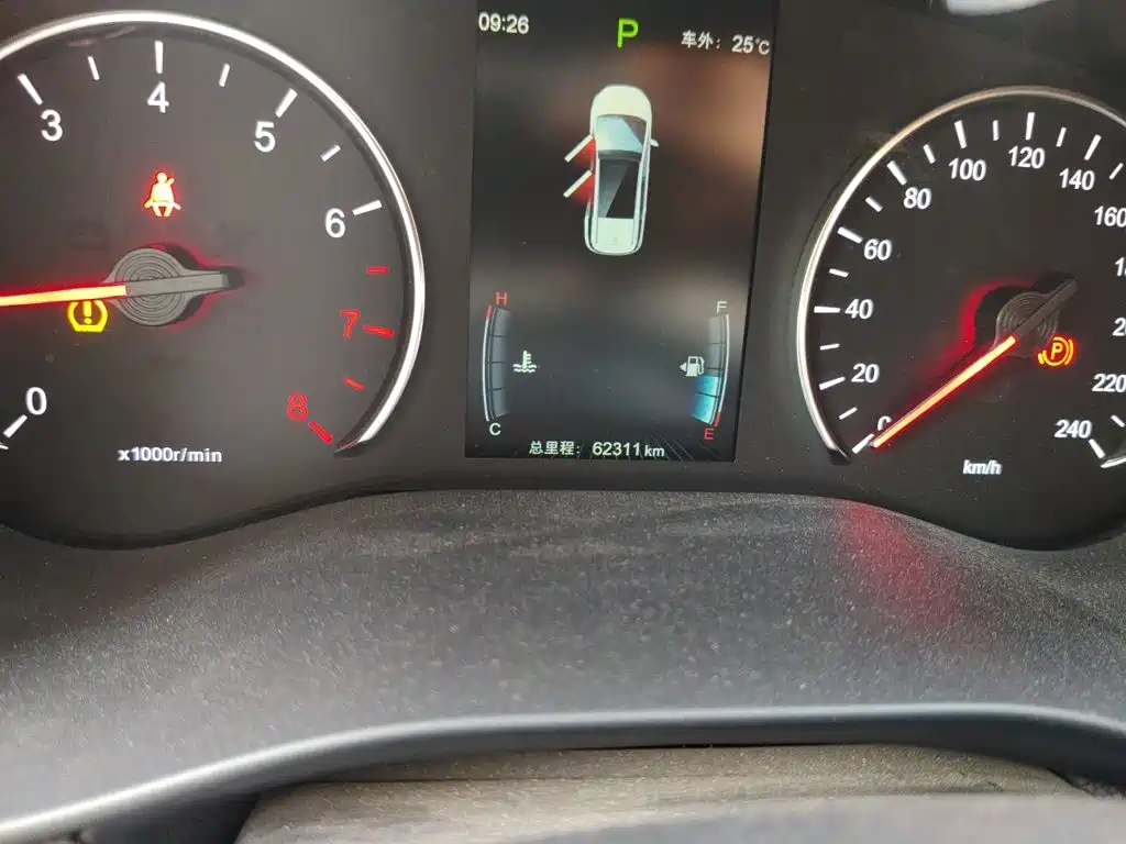 BYD MAX — фото 8