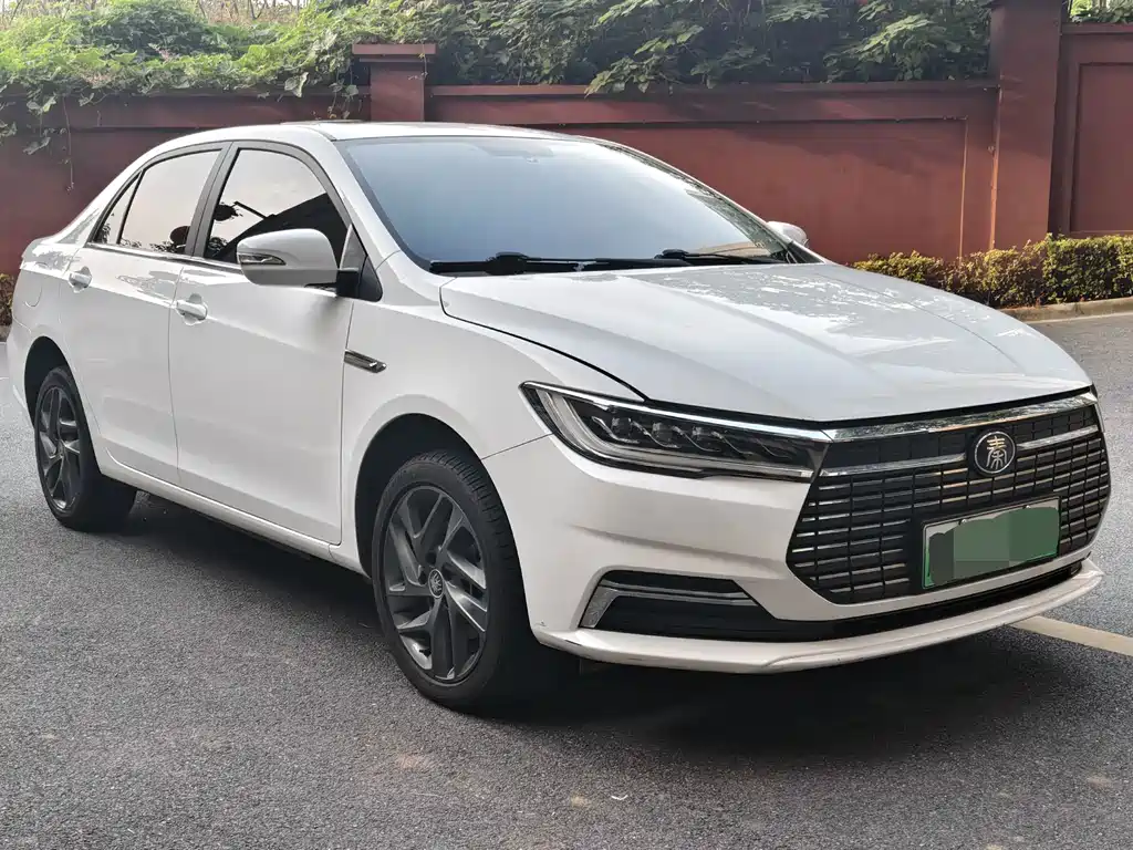 BYD Qin NEV — фото 2