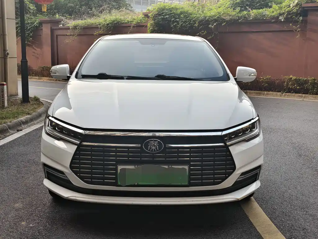 BYD Qin NEV — фото 3