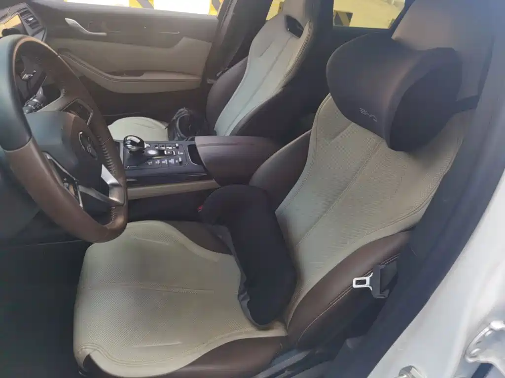 BYD Qin PLUS — фото 11