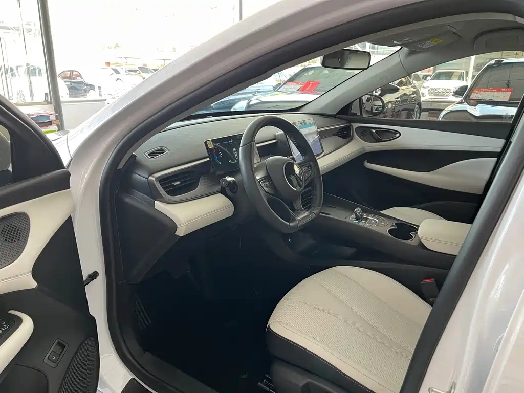 BYD Seal 05 DM-i — фото 4