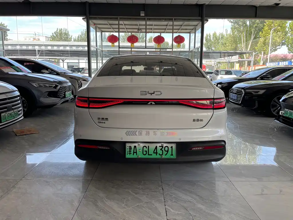 BYD Seal 05 DM-i — фото 8