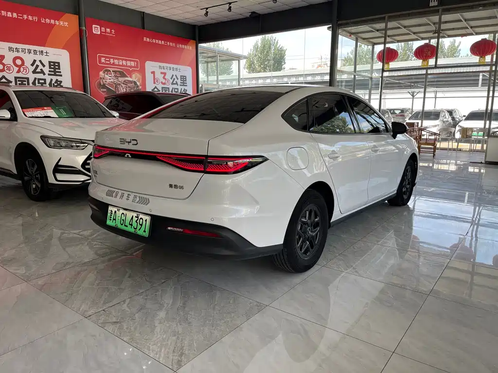 BYD Seal 05 DM-i — фото 9