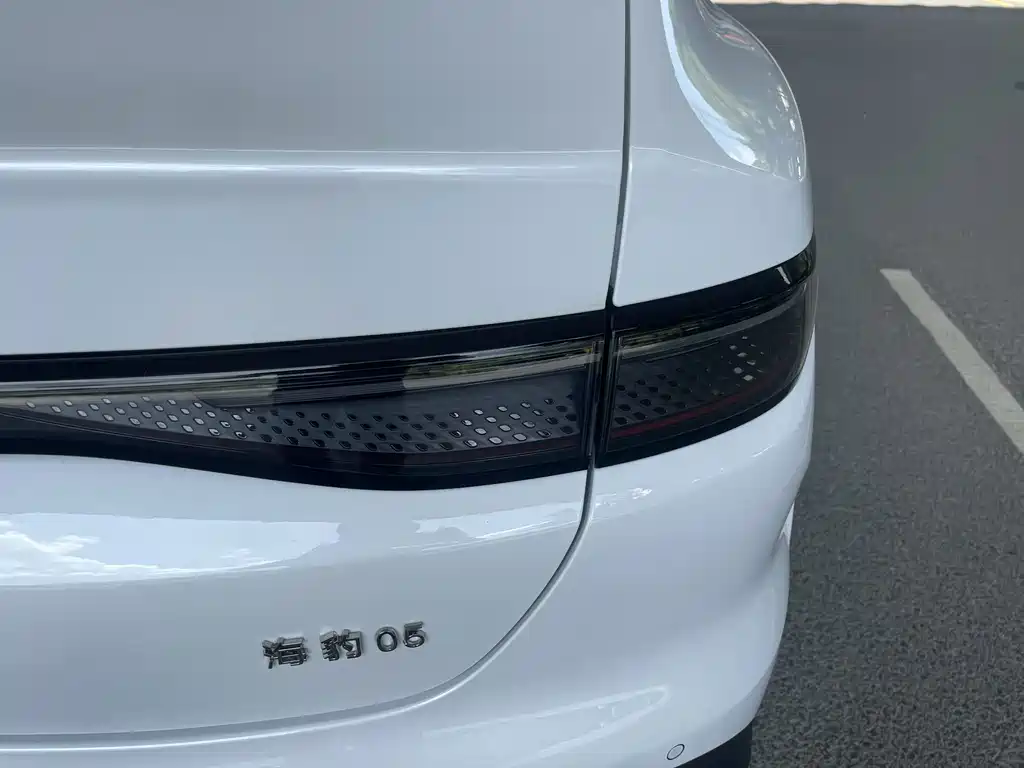 BYD Seal 05 DM-i — фото 6