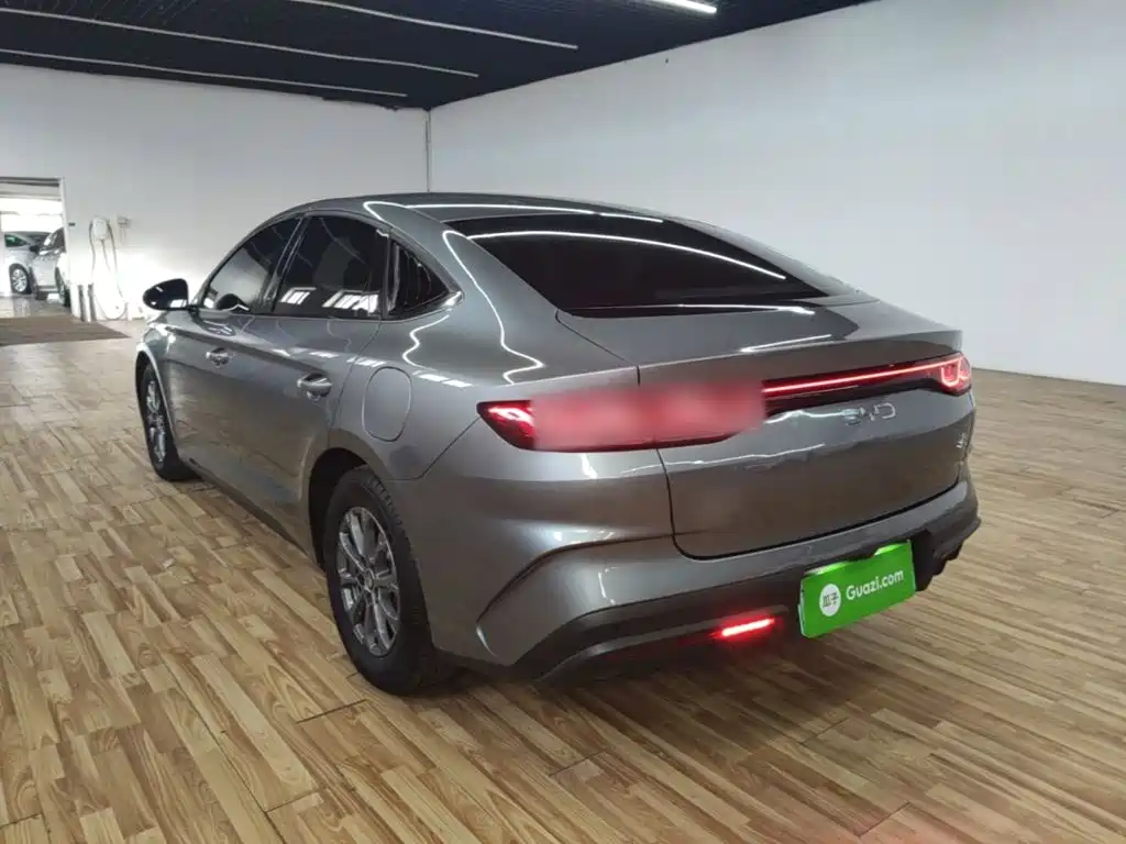 BYD Qin L — фото 5