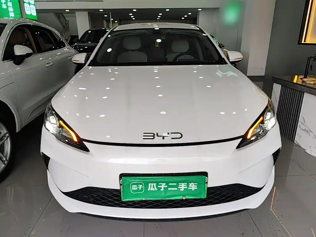 BYD Seal 05 DM-i — фото 3