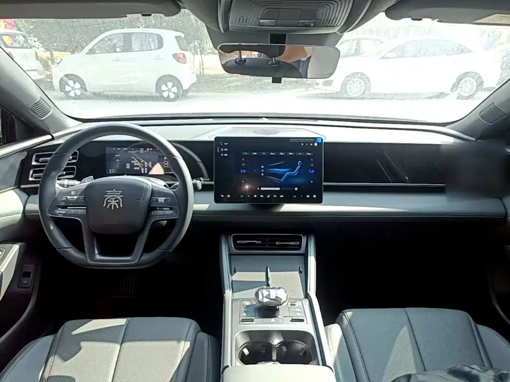 BYD Qin L — фото 10