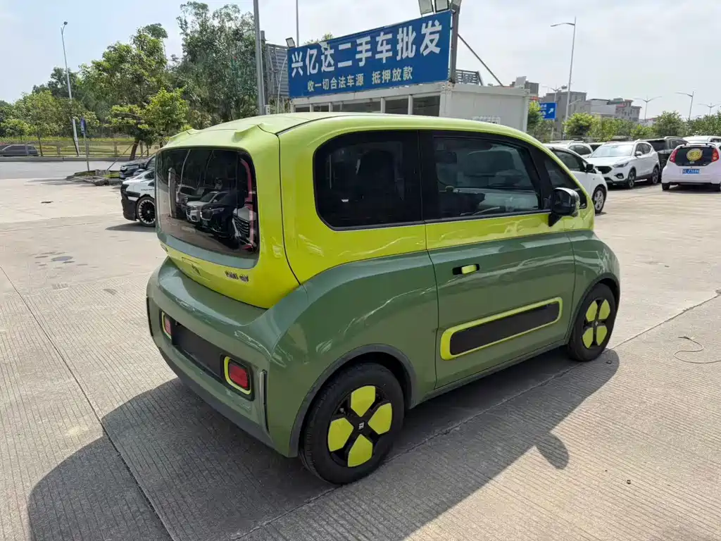 Baojun KiWi EV — фото 8
