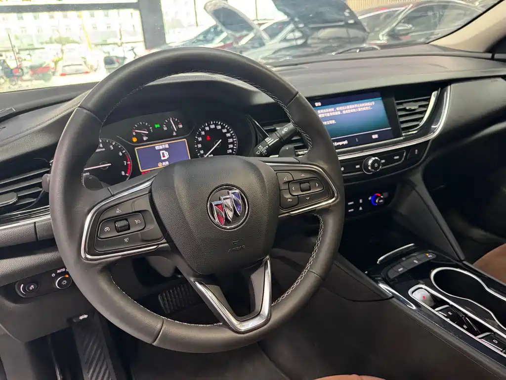 Buick Regal — фото 5