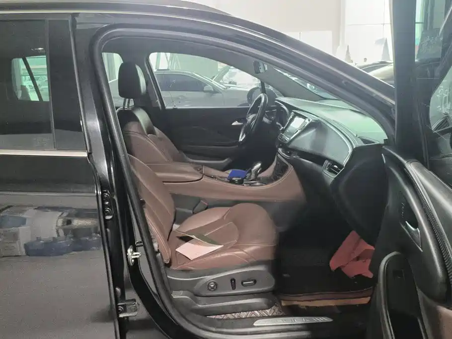 Buick Envision Plus — фото 8