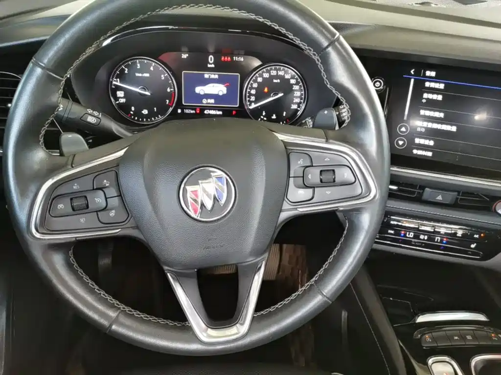 Buick Envision Plus — фото 11