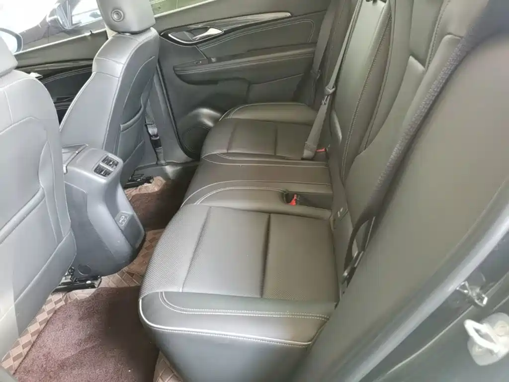 Buick Envision Plus — фото 17