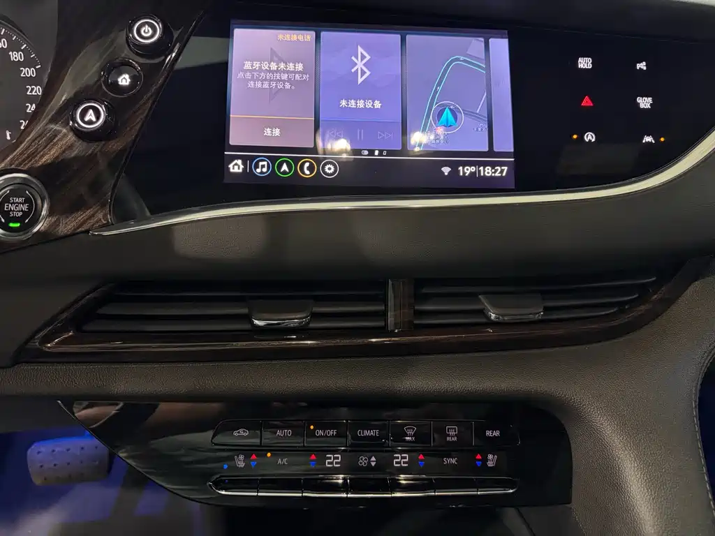 Buick Enclave — фото 16