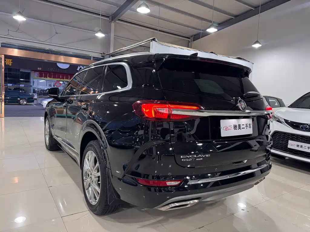 Buick Enclave — фото 7