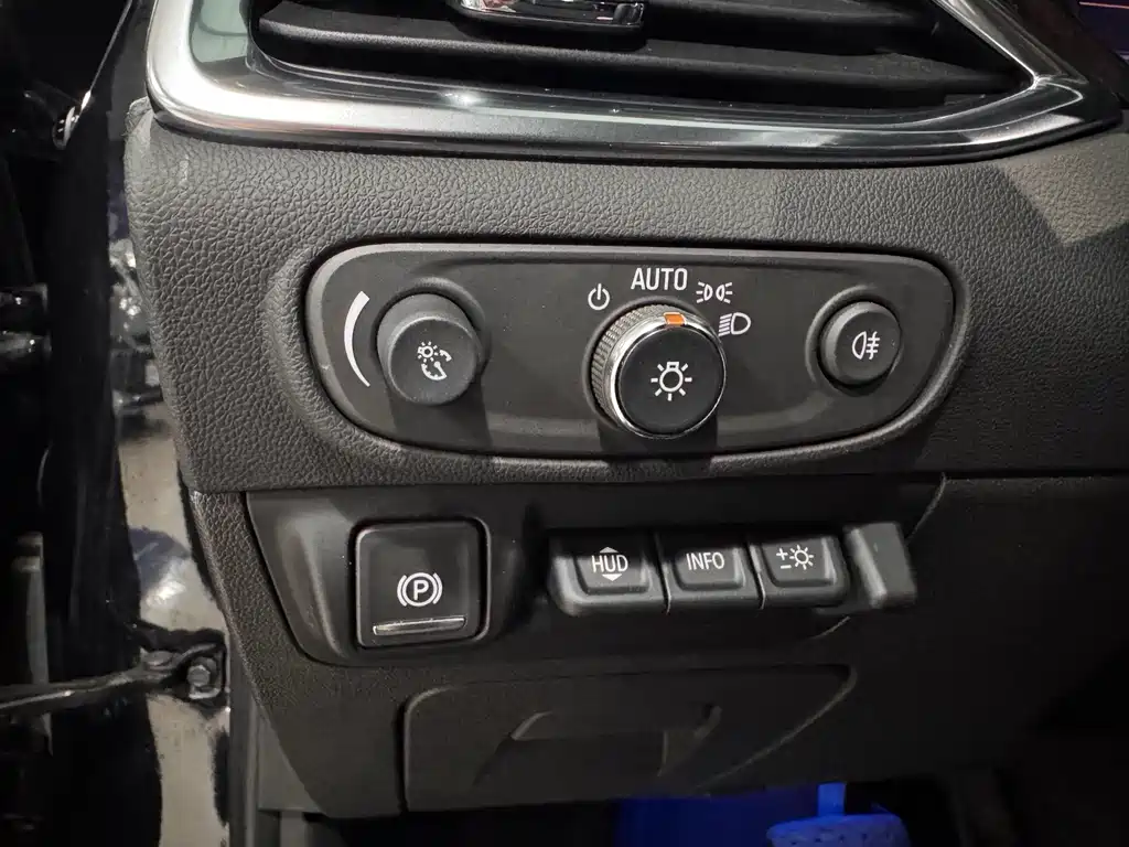 Buick Enclave — фото 10