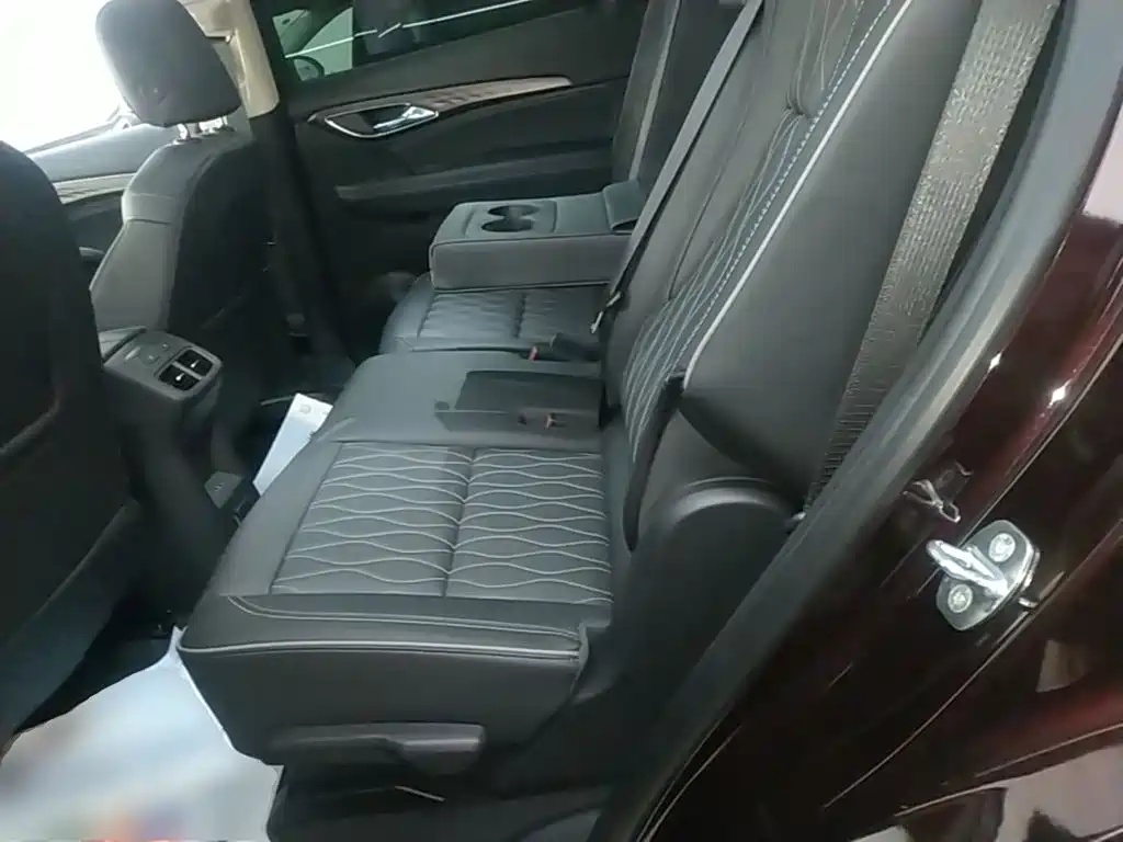 Buick Envision Plus — фото 17