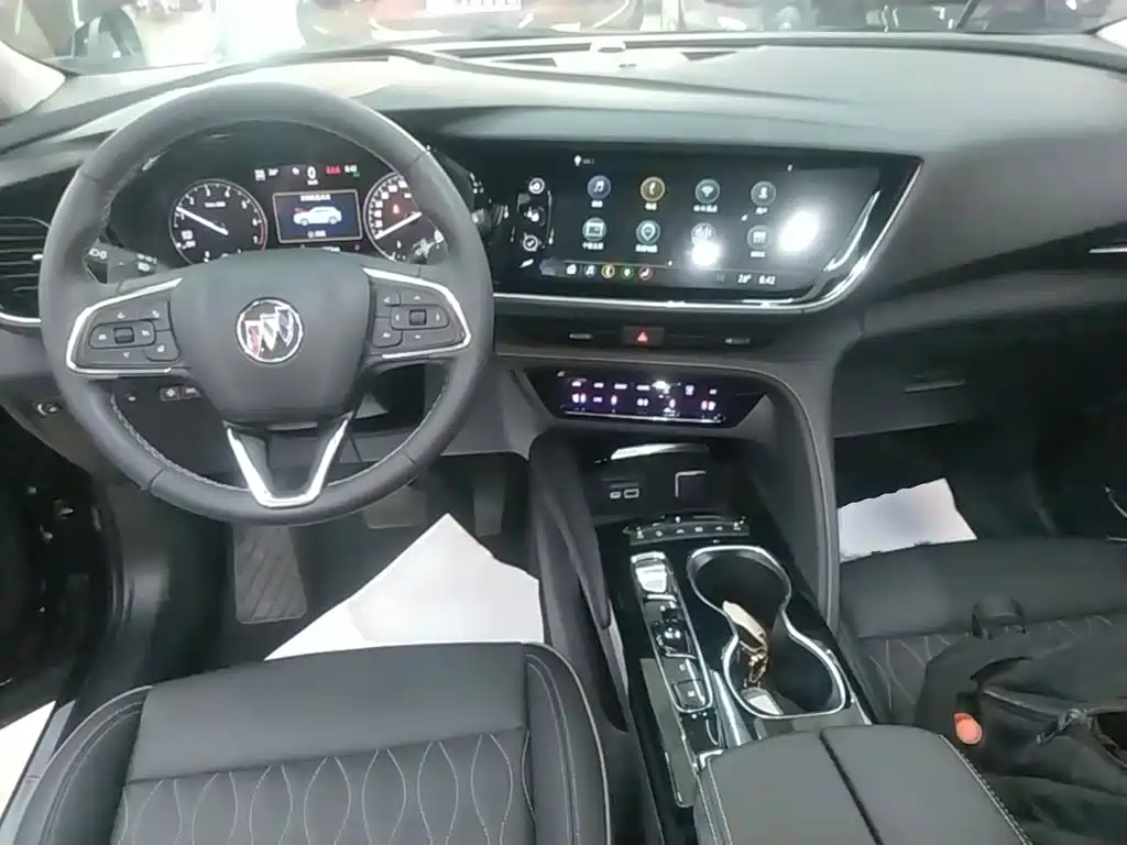 Buick Envision Plus — фото 10