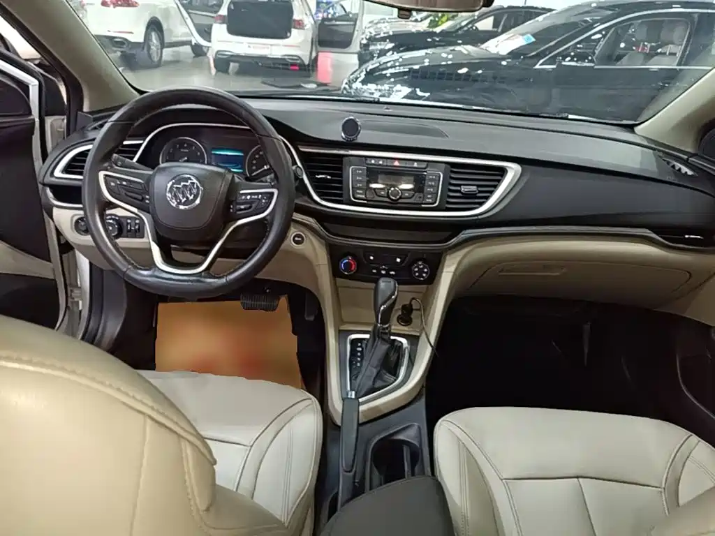 Buick Excelle — фото 10