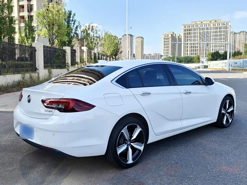Buick Regal — фото 15