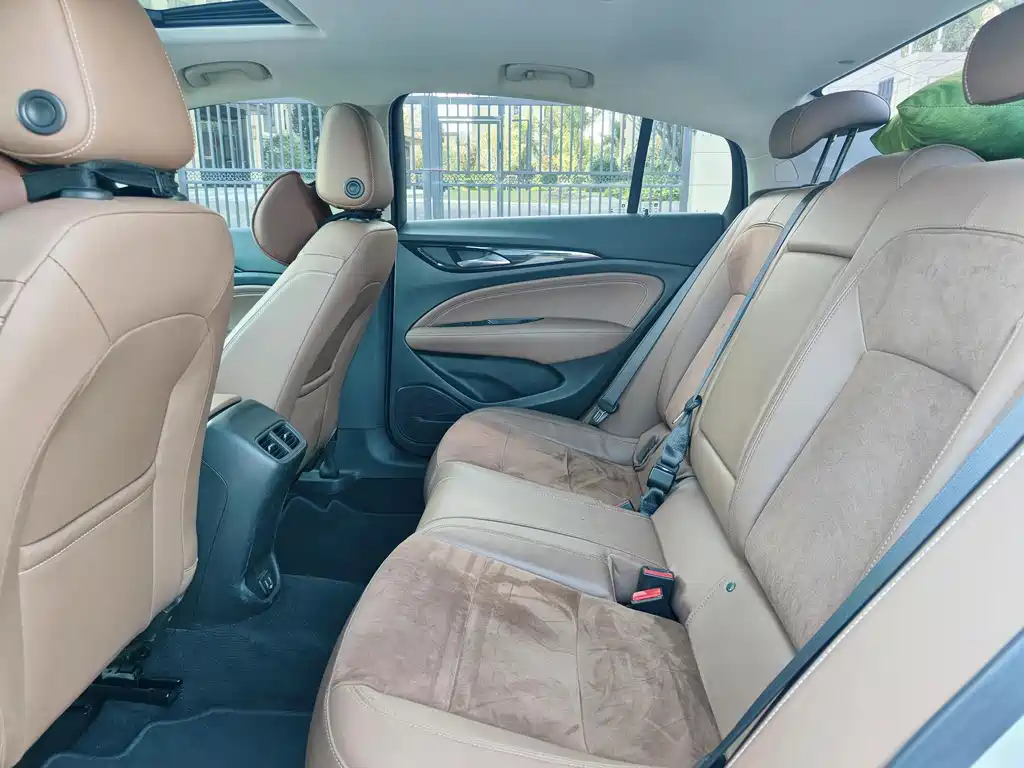 Buick Regal — фото 6