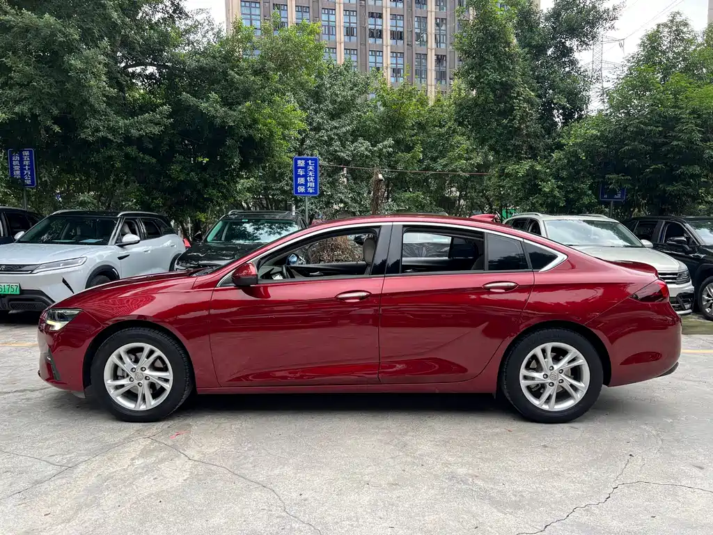 Buick Regal — фото 6