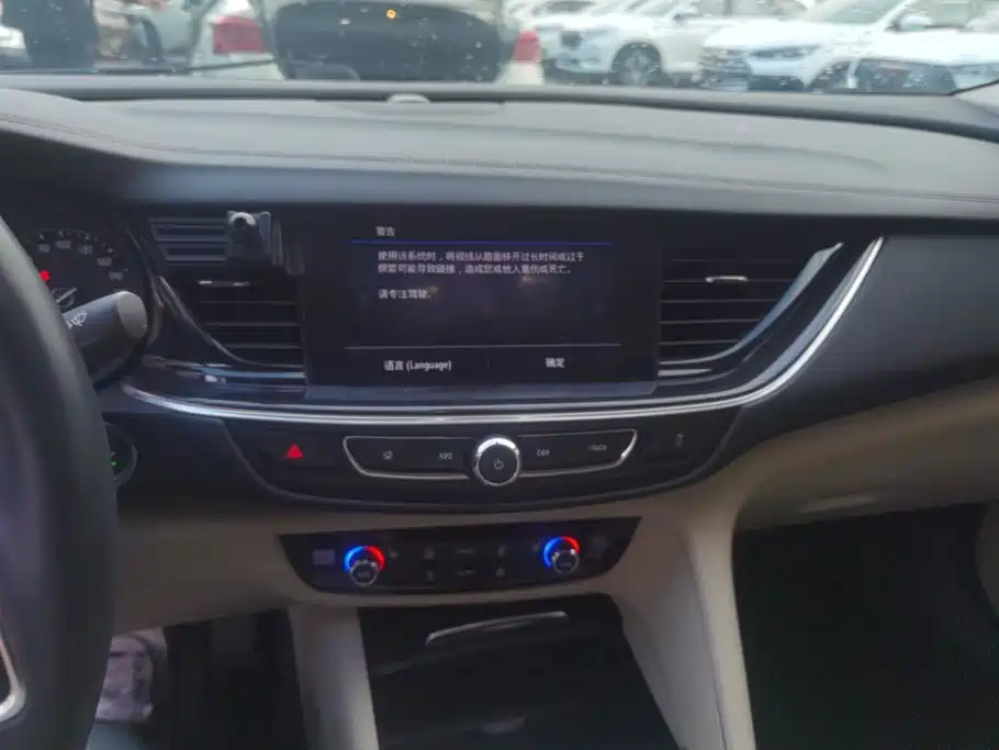 Buick Regal — фото 13