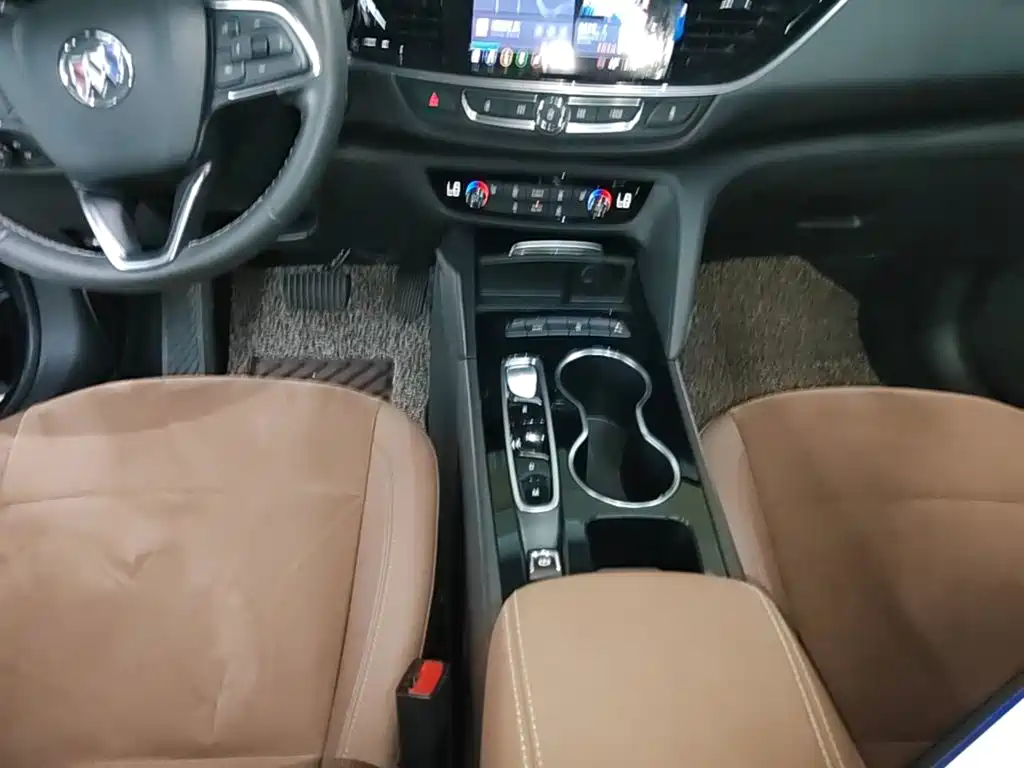Buick Regal — фото 10