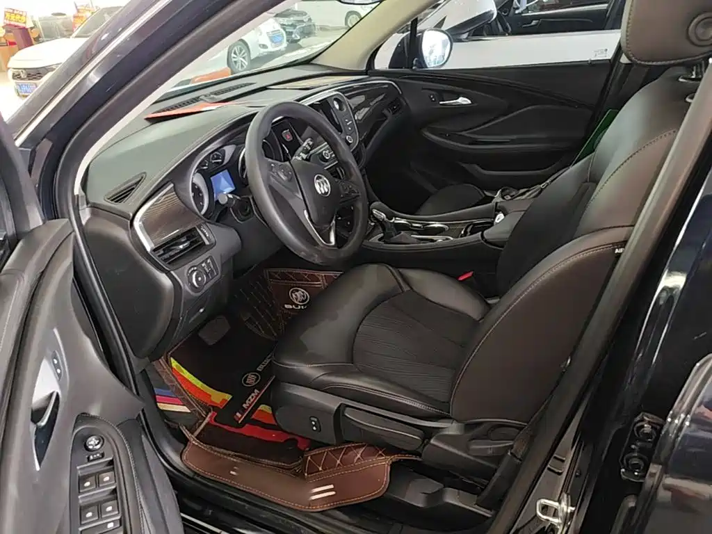 Buick Envision Plus — фото 15