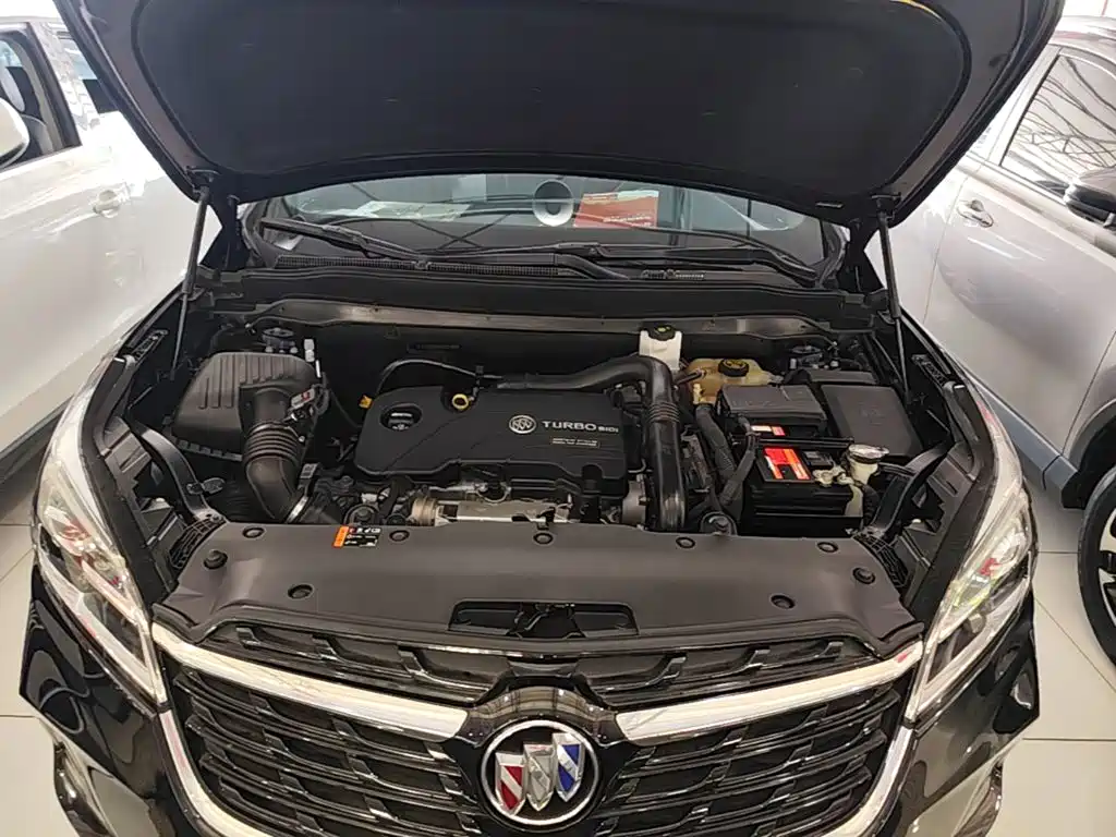 Buick Envision Plus — фото 20