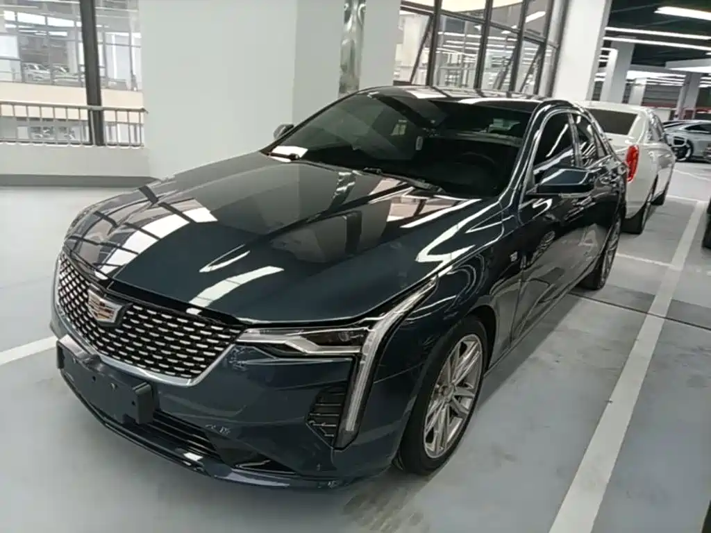 Cadillac CT4 — фото 2