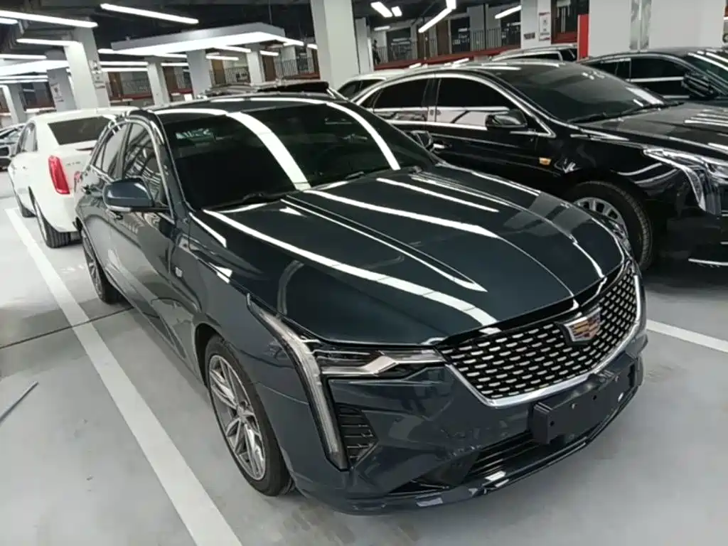 Cadillac CT4 — фото 4
