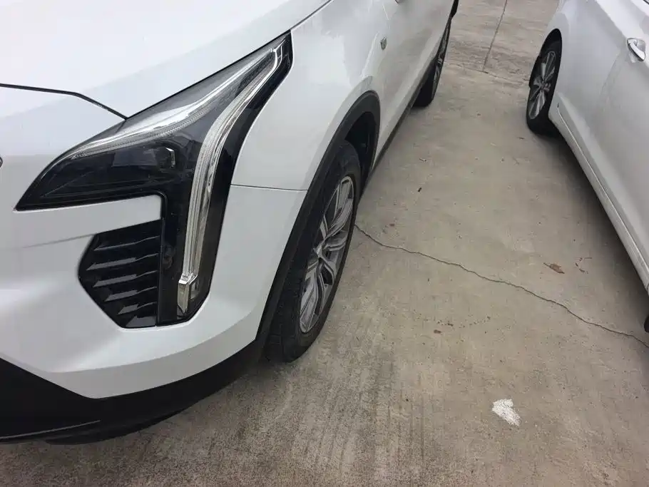 Cadillac XT4 — фото 5
