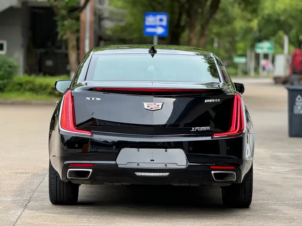 Cadillac XTS — фото 5