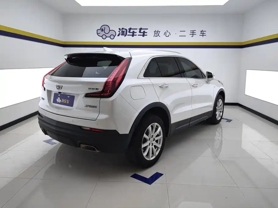 Cadillac XT4 — фото 3