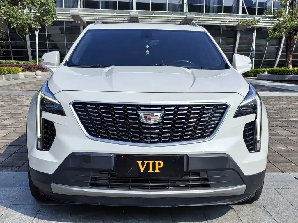 Cadillac XT4 — фото 2