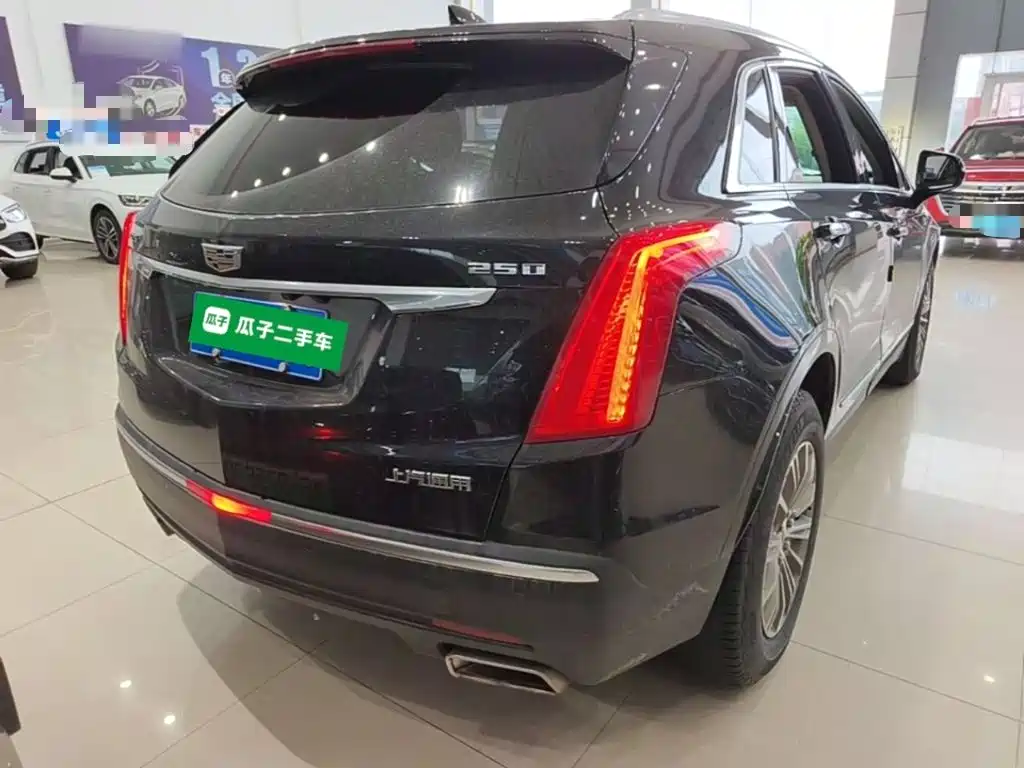 Cadillac XT5 — фото 7