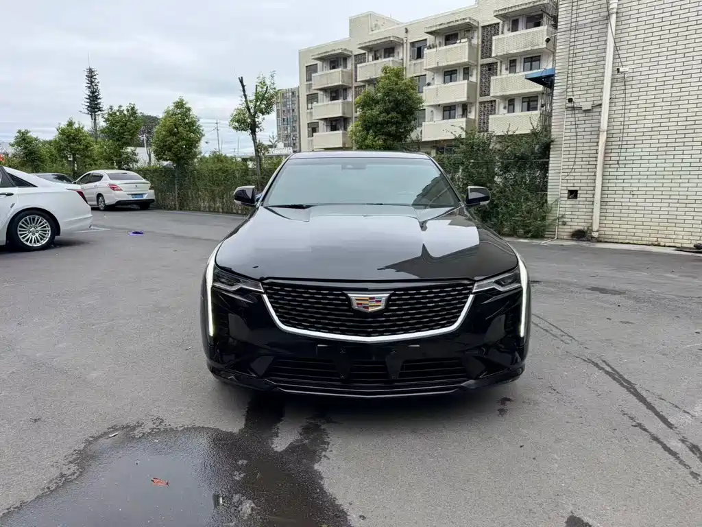 Cadillac CT4 — фото 2
