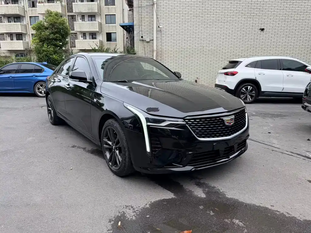 Cadillac CT4 — фото 3