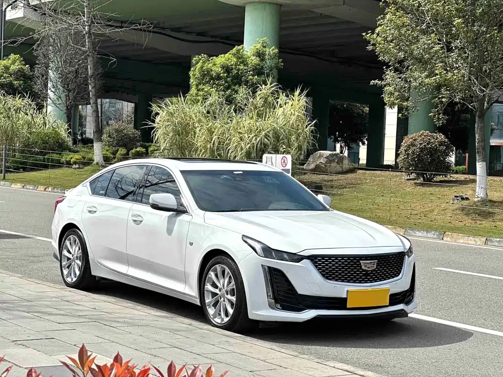 Cadillac CT5 — фото 3