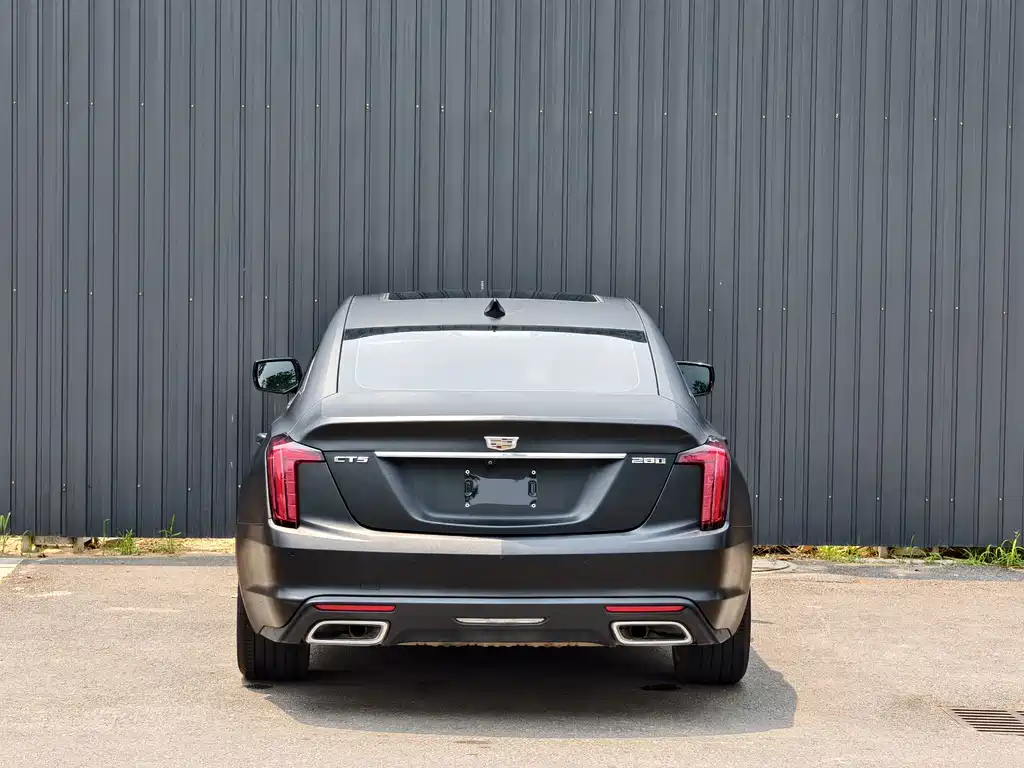 Cadillac CT5 — фото 20