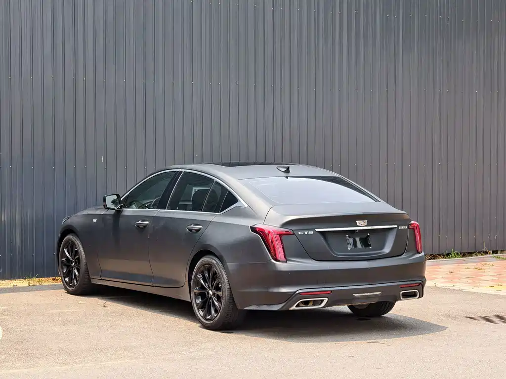 Cadillac CT5 — фото 21