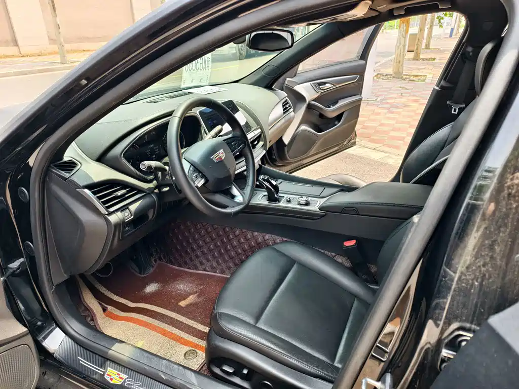 Cadillac CT5 — фото 4