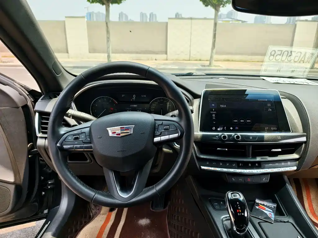 Cadillac CT5 — фото 6