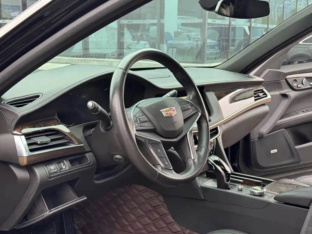 Cadillac CT6 — фото 4